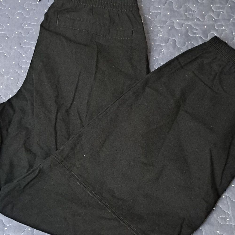 Divided black drawstring joggers size small